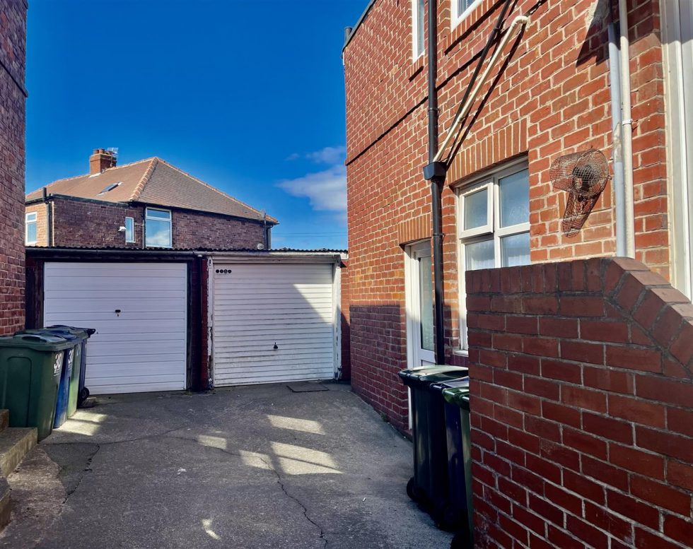 Charnwood Gardens, Low Fell