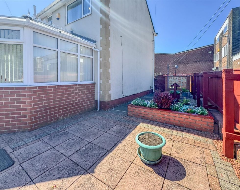 Wirralshir, Leam Lane, Gateshead