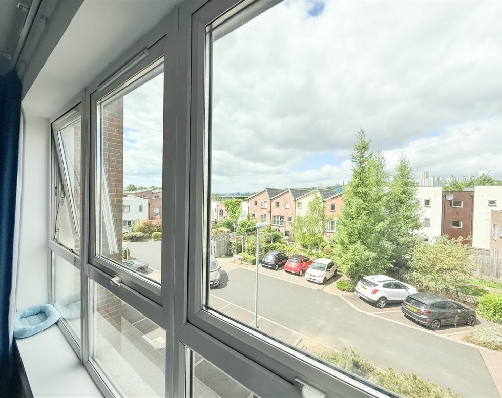 August Courtyard, The Staithes, Gateshead