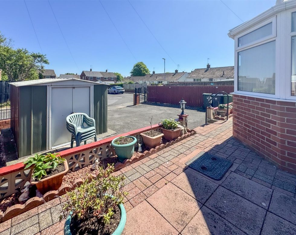 Wirralshir, Leam Lane, Gateshead