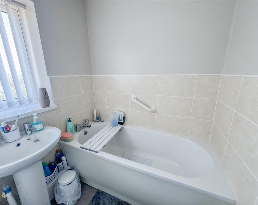 Wirralshir, Leam Lane, Gateshead