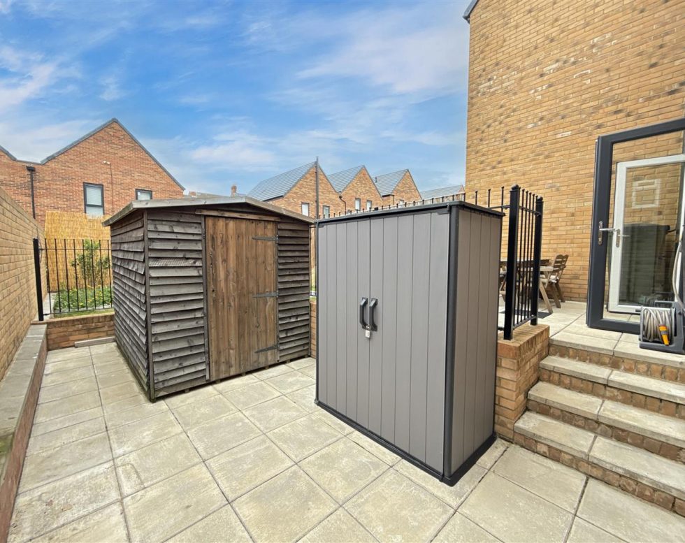 Dunsmuir Grove, Gateshead