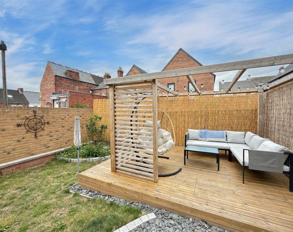 Dunsmuir Grove, Gateshead