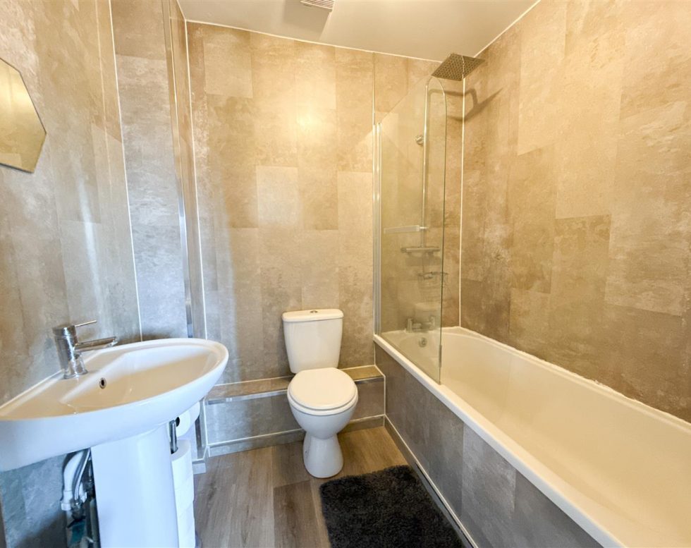 Grebe Close, Dunston, Gateshead