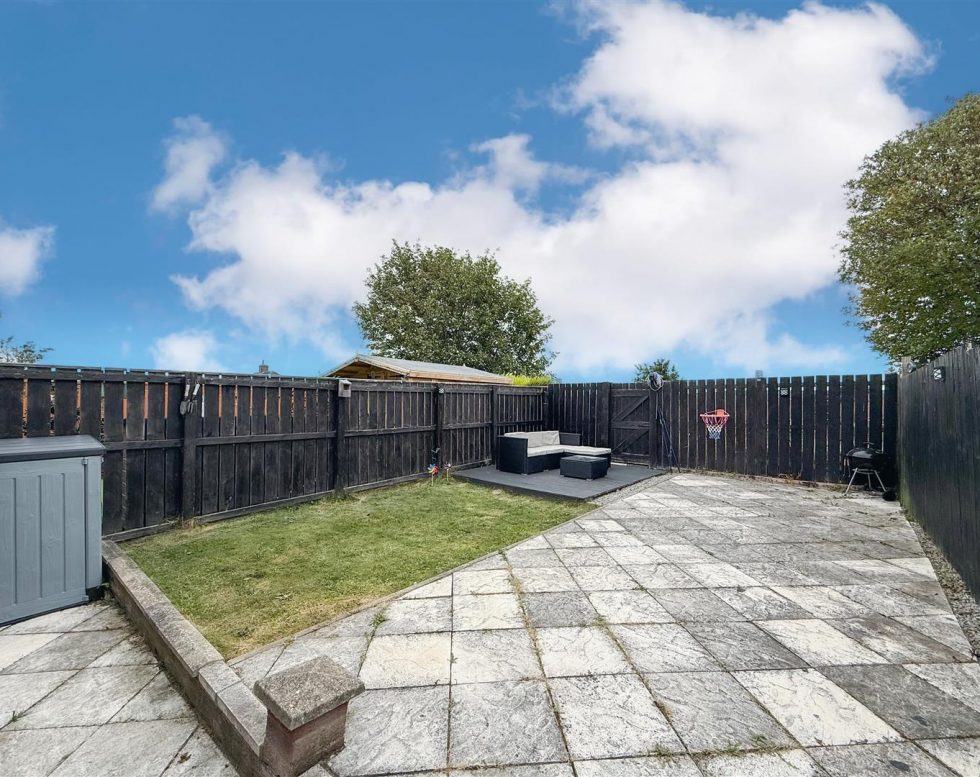 Rothbury Gardens, Lobley Hill