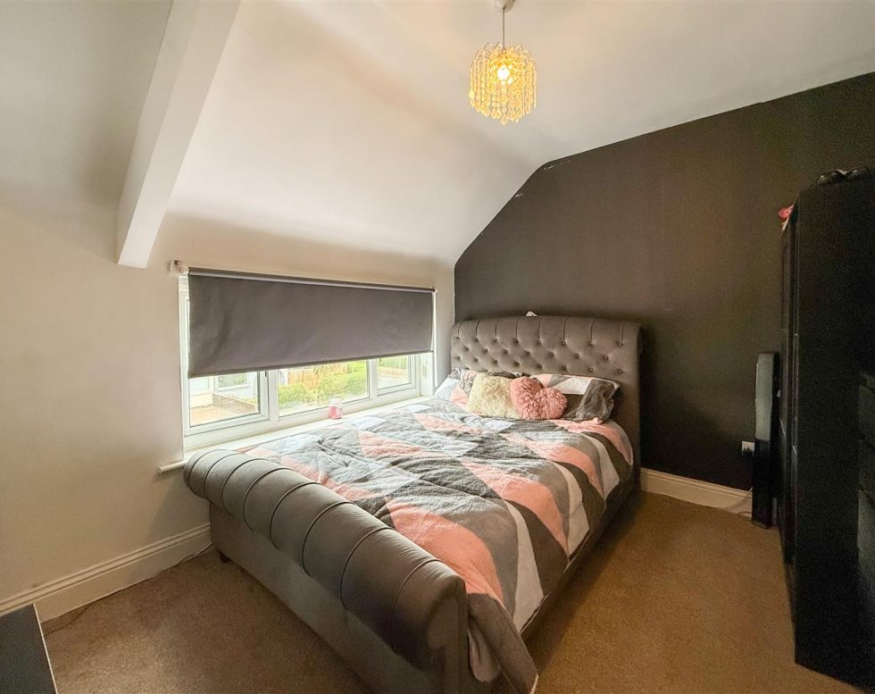 Rothbury Gardens, Lobley Hill