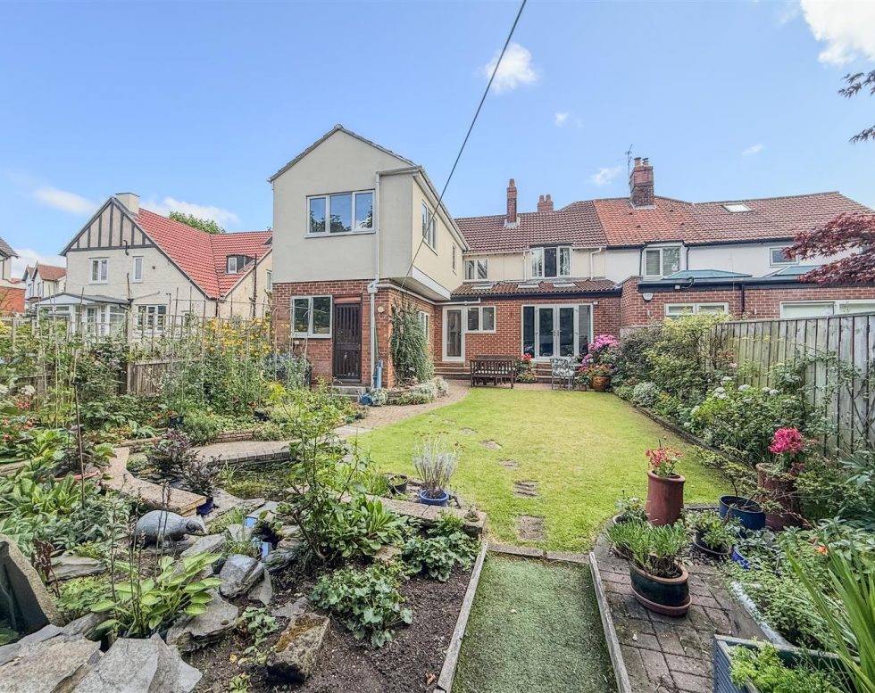 Lyndhurst Drive, Low Fell, Gateshead