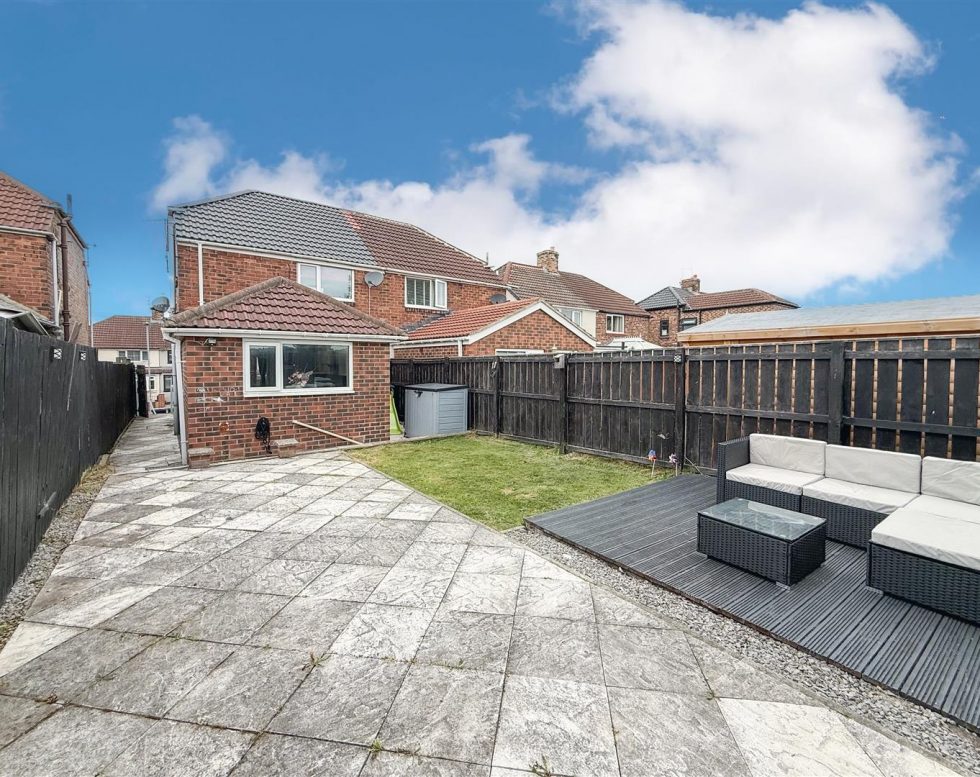 Rothbury Gardens, Lobley Hill