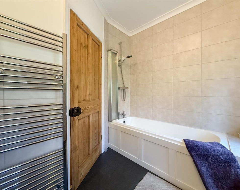 Lyndhurst Drive, Low Fell, Gateshead