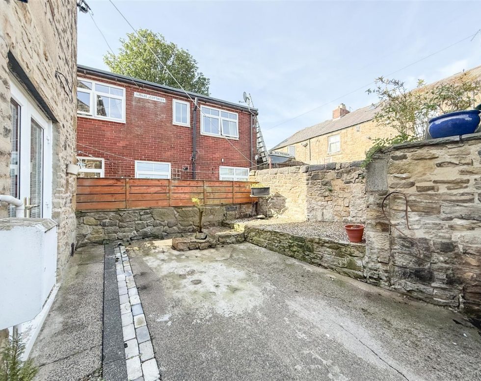 Victoria Terrace, Springwell Village