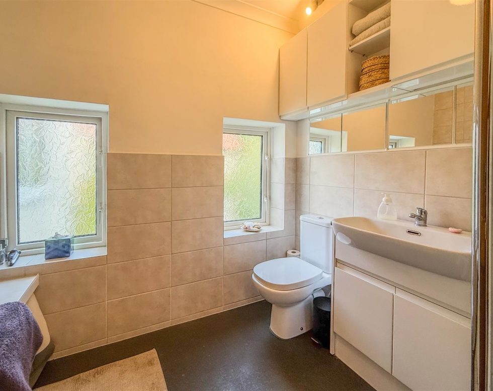 Lyndhurst Drive, Low Fell, Gateshead