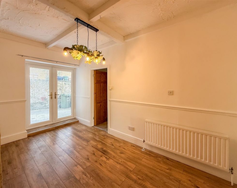 Victoria Terrace, Springwell Village