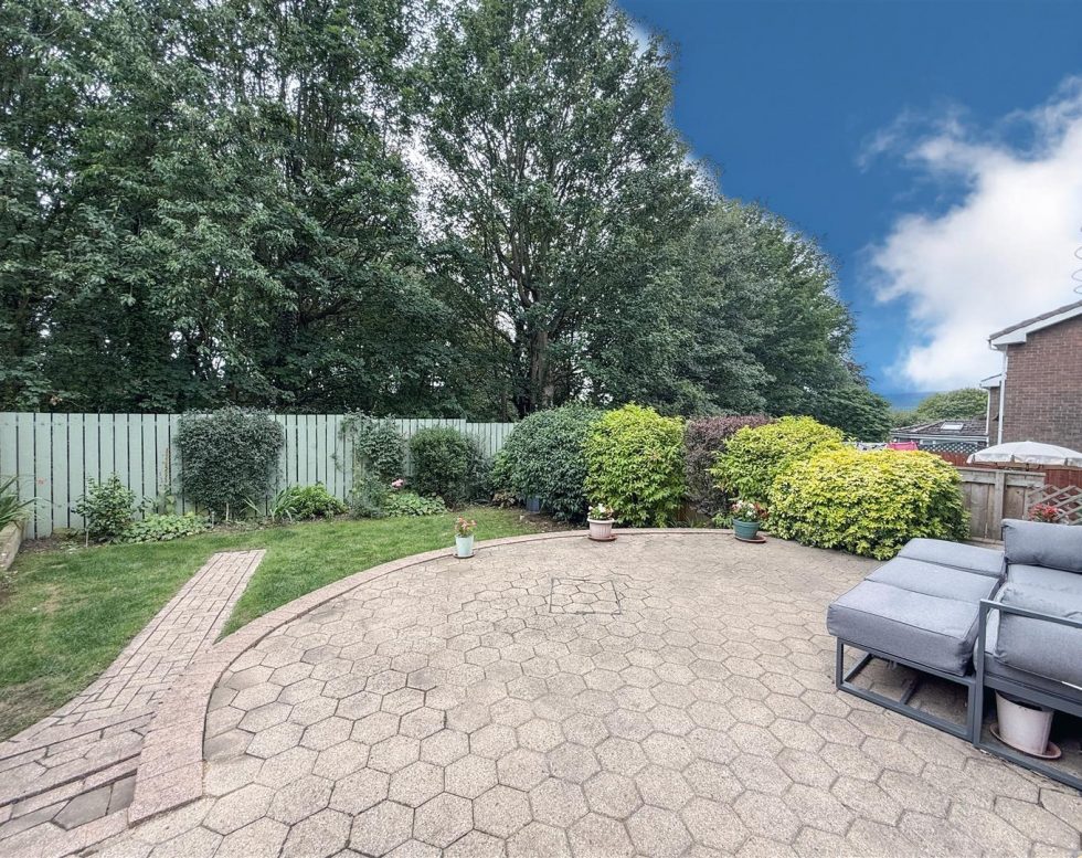 St. Austell Gardens, Low Fell,