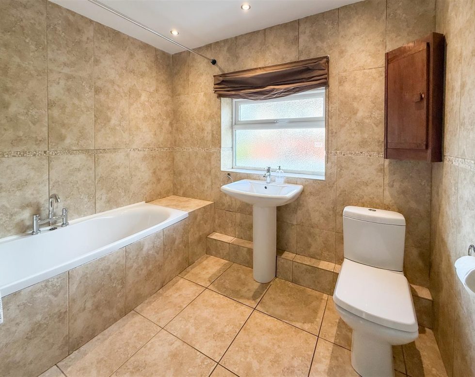 Lyndhurst Grove, Low Fell