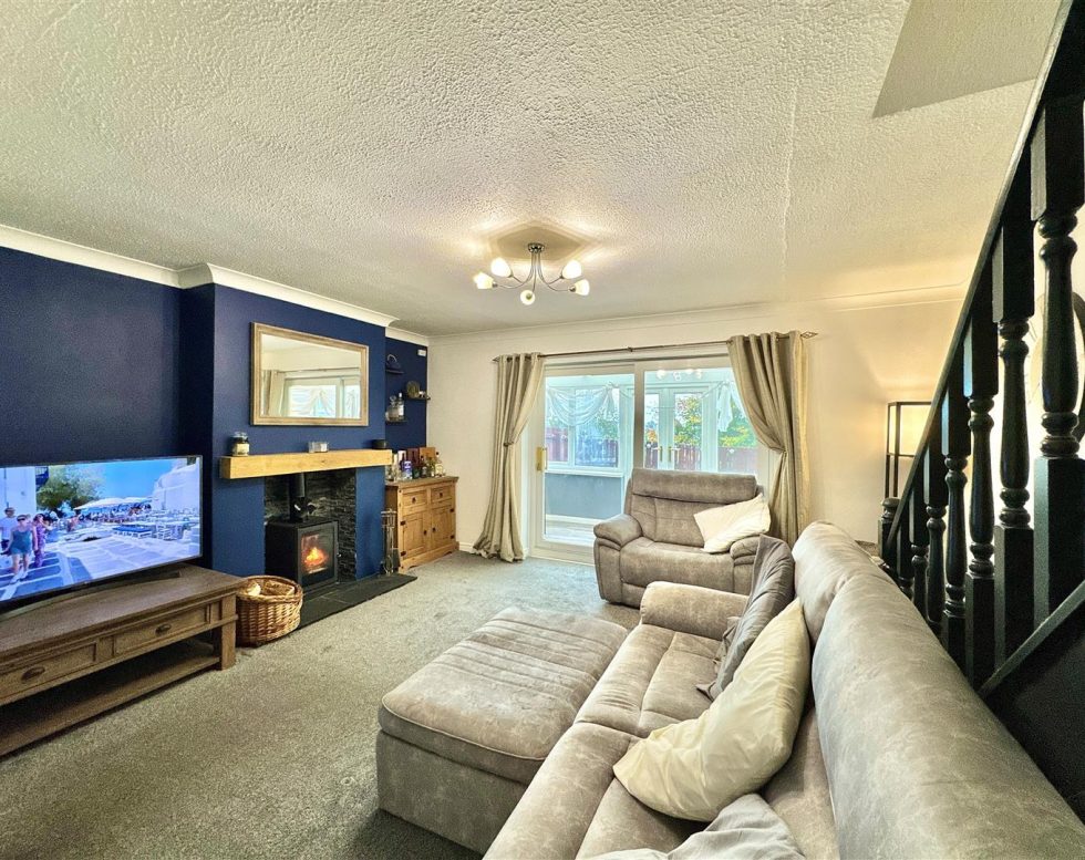 2, Greenfields, Ross, Ouston,