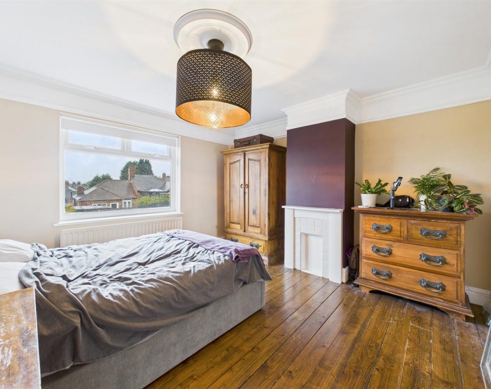 Lobley Hill Road, Lobley Hill