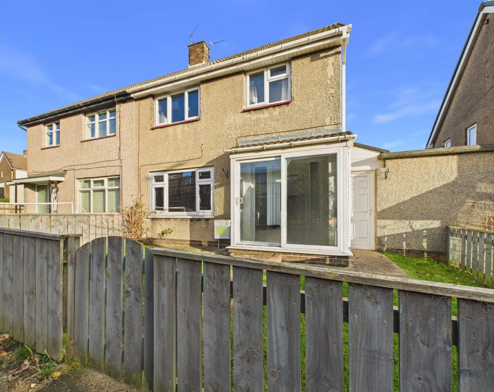 Coach Road Estate,, Usworth, Washington