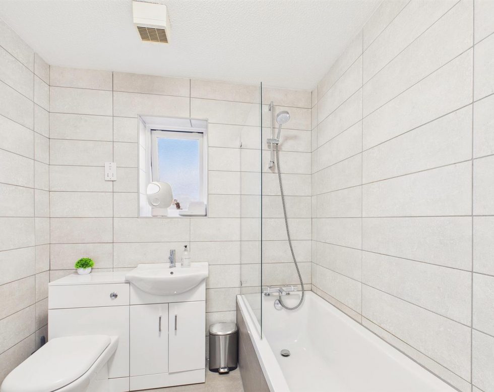 Comma Court, Festival Park, Gateshead