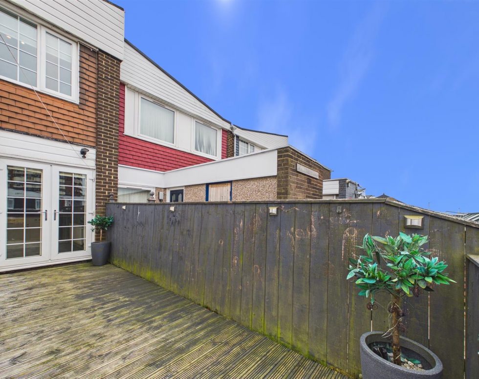 Bramhope Green, Harlow Green, Low Fell