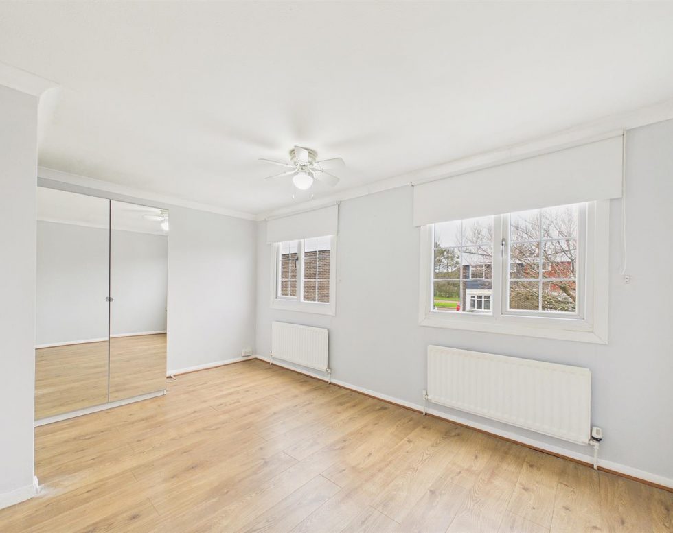 Bramhope Green, Harlow Green, Low Fell