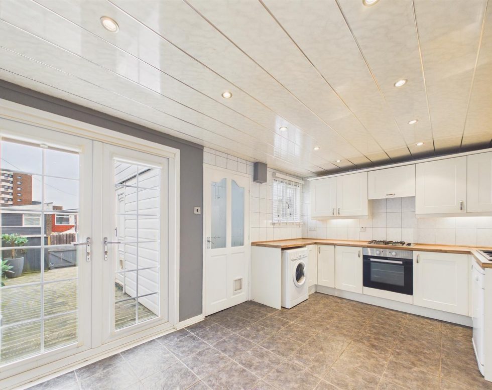 Bramhope Green, Harlow Green, Low Fell