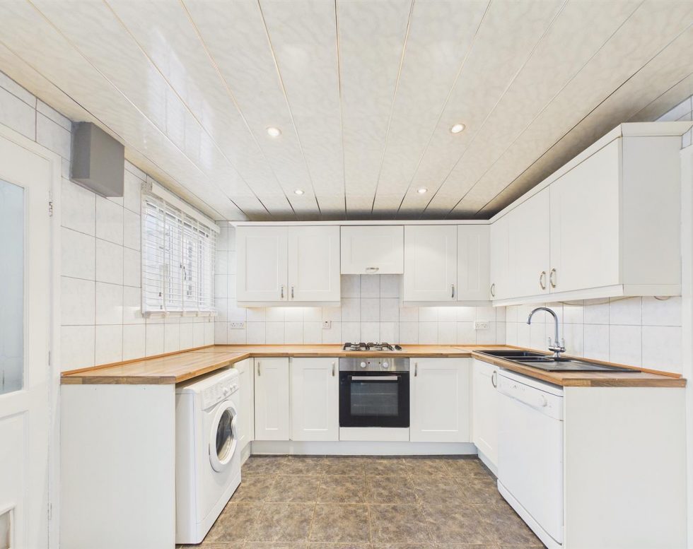 Bramhope Green, Harlow Green, Low Fell