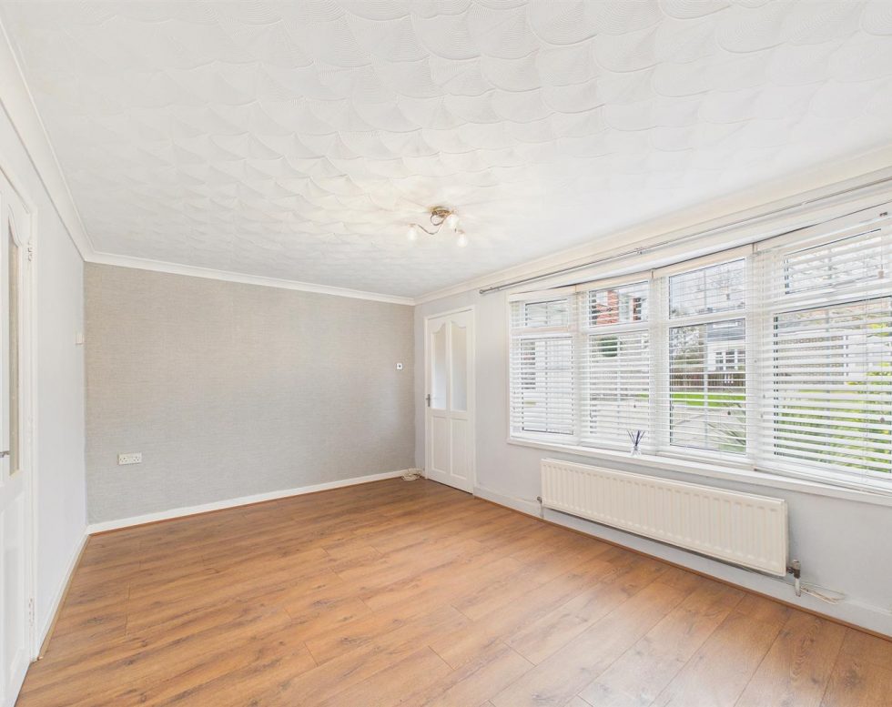 Bramhope Green, Harlow Green, Low Fell