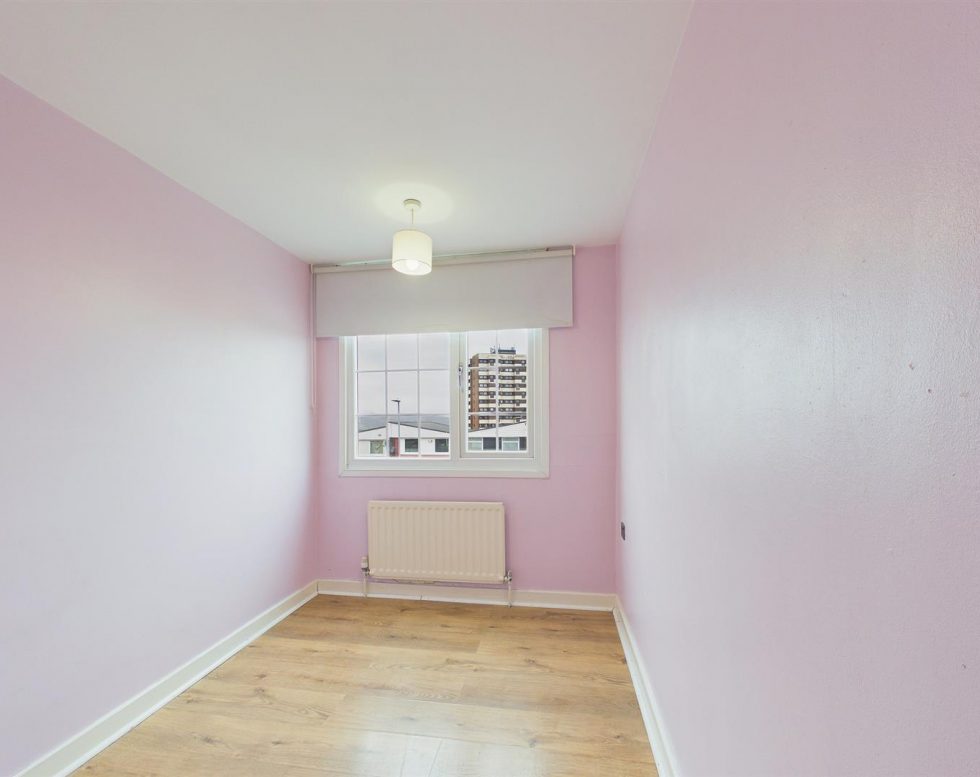 Bramhope Green, Harlow Green, Low Fell