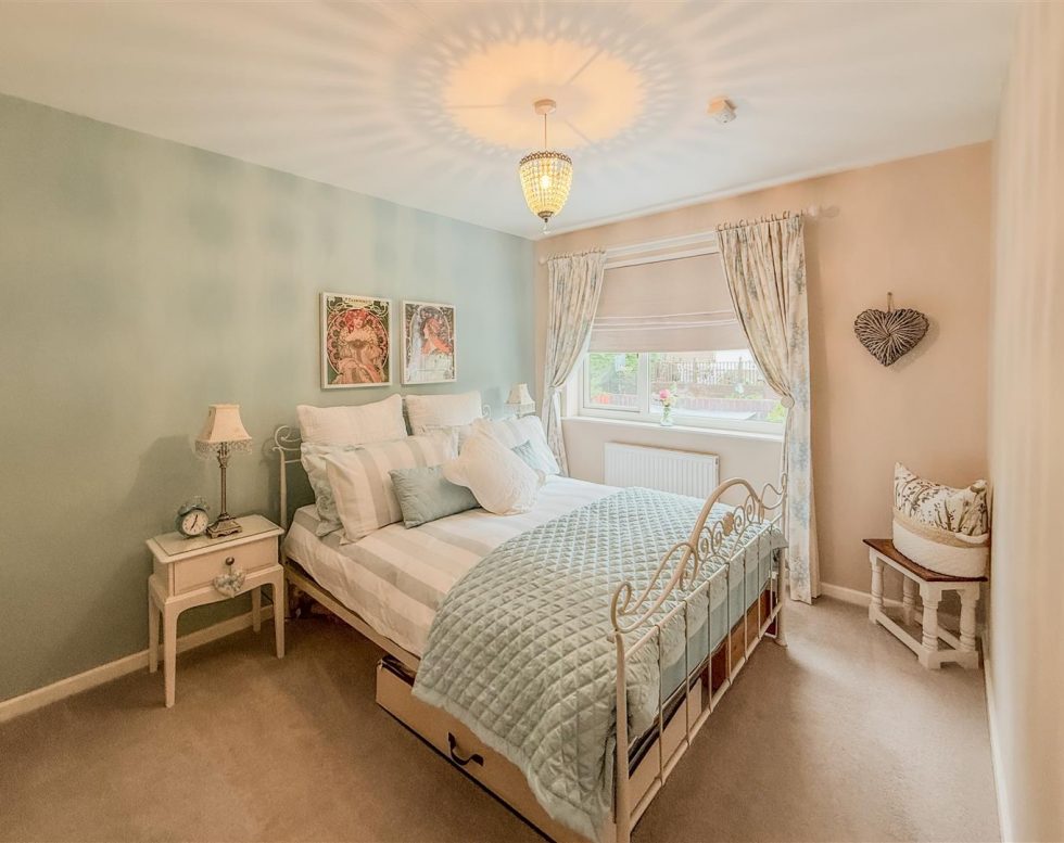 Frome Gardens, Low Fell