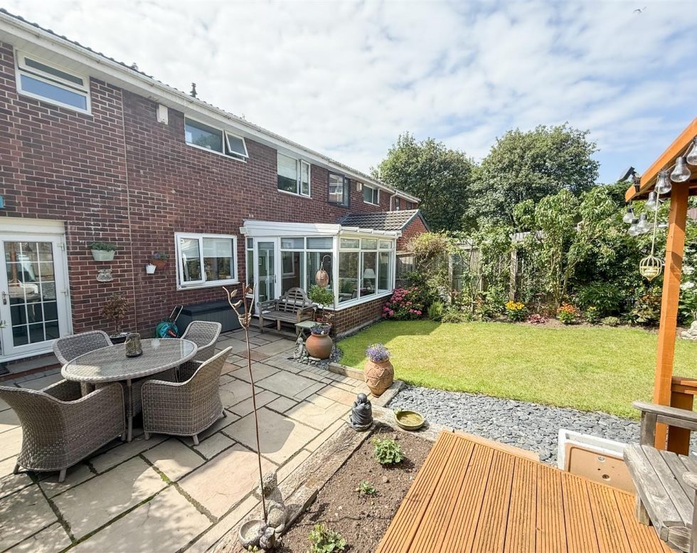 Frome Gardens, Low Fell