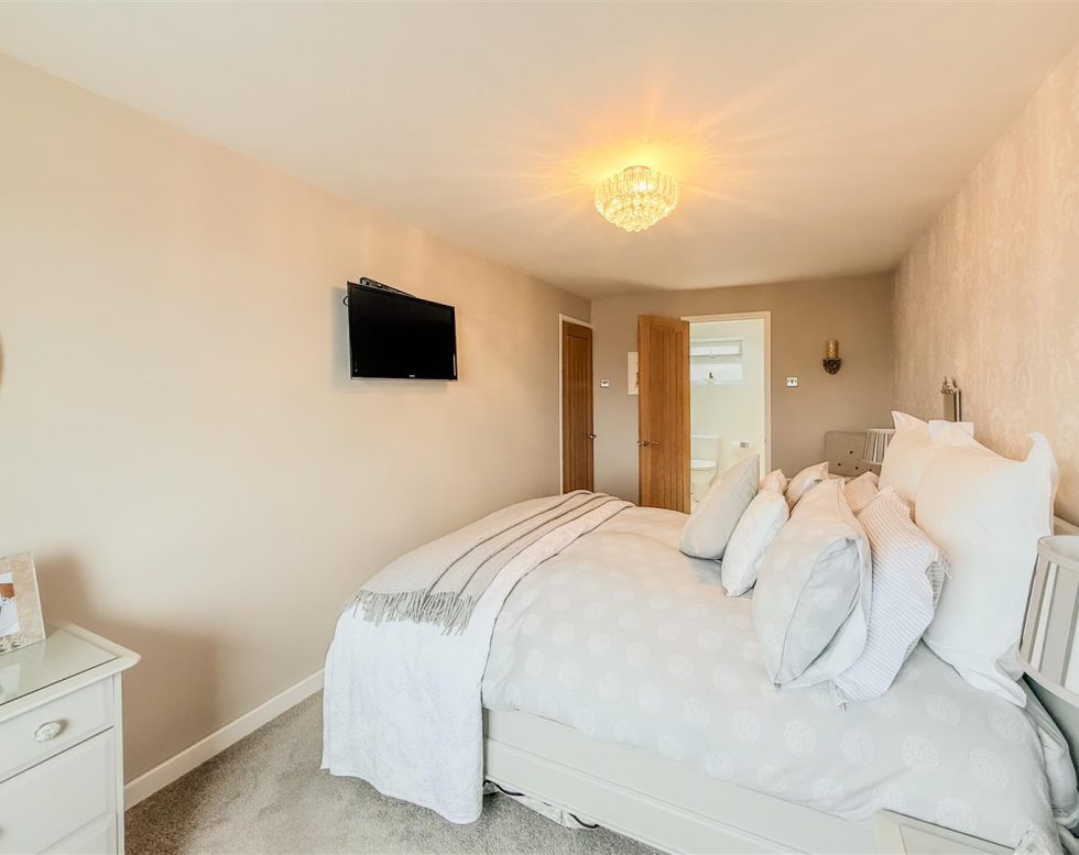 Frome Gardens, Low Fell