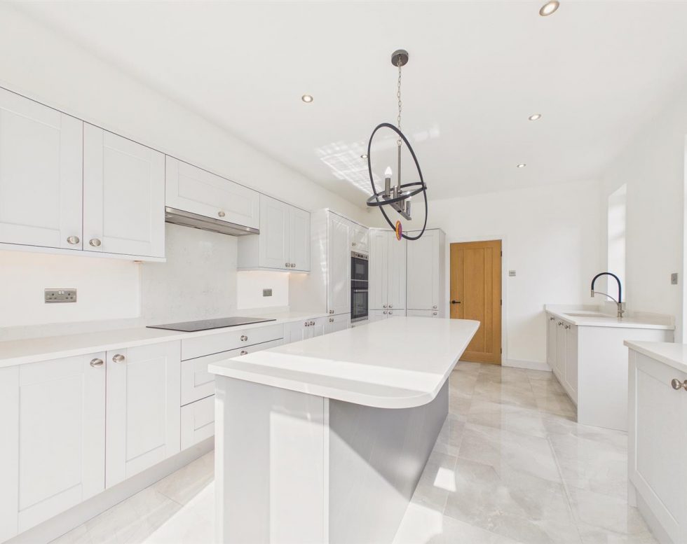 Elmwood Gardens., Lobley Hill