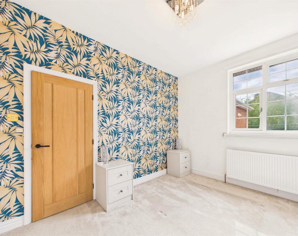 Elmwood Gardens., Lobley Hill