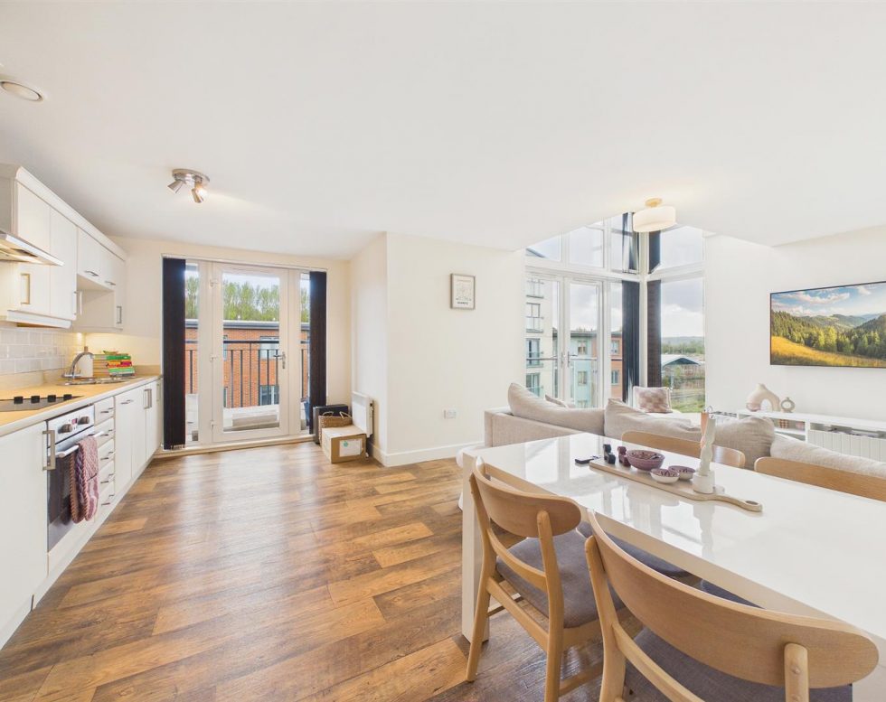 Colombo Square, Worsdell Drive, Gateshead