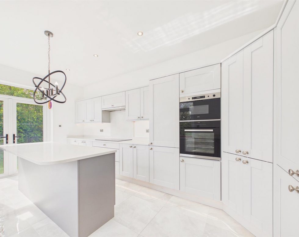 Elmwood Gardens., Lobley Hill