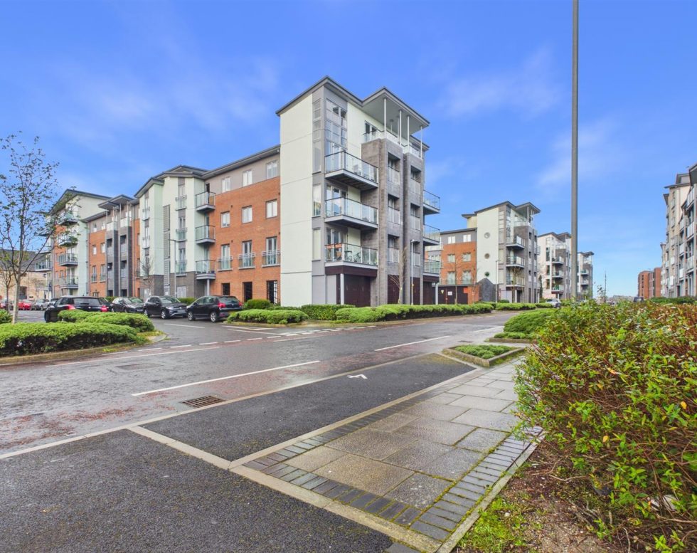 Colombo Square, Worsdell Drive, Gateshead