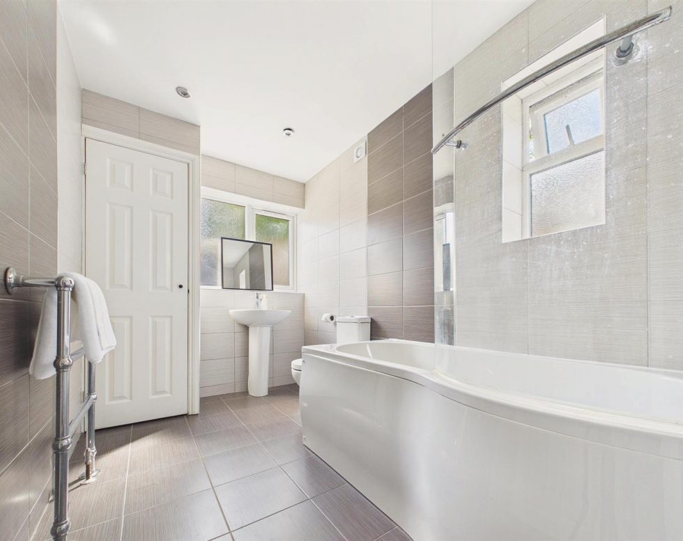 Oak Avenue, Dunston, Gateshead