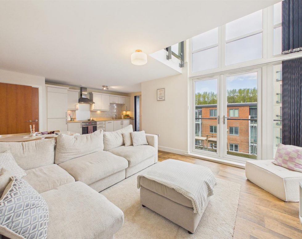 Colombo Square, Worsdell Drive, Gateshead