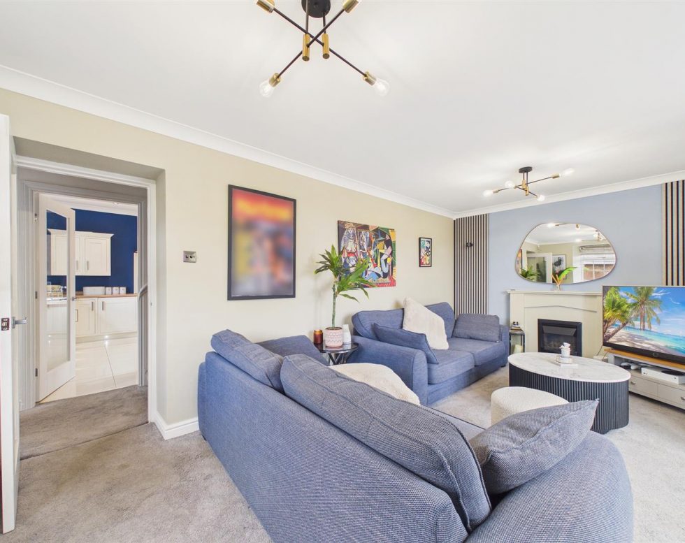 Heatherhill, Springwell Village