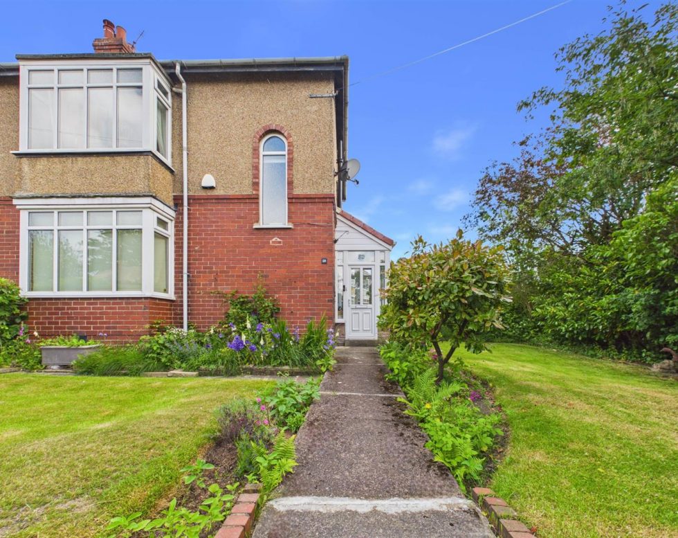 Calderwood Crescent, Low Fell, Gateshead