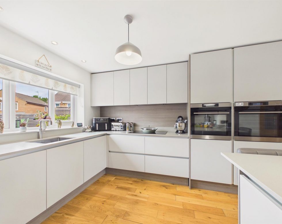 Parklands, Wardley