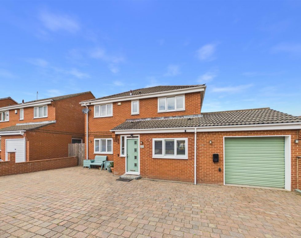 Parklands, Wardley