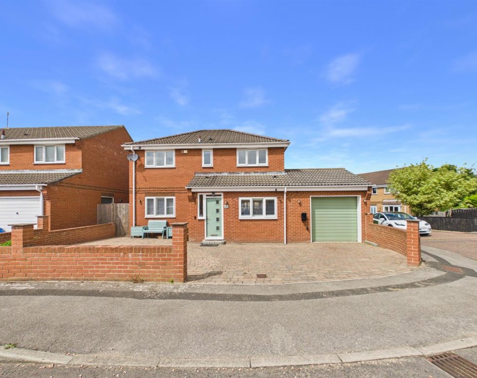 Parklands, Wardley