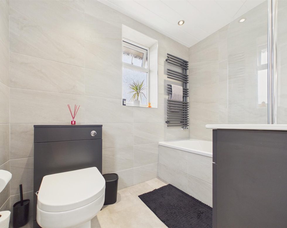 Wealcroft, Leam Lane, Gateshead
